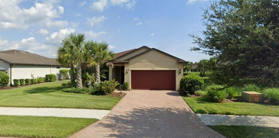 House in CEDAR GROVE AT THE WOODLANDS in North Port, Florida 3 bedrooms, 181.62 sq.m. № 853233