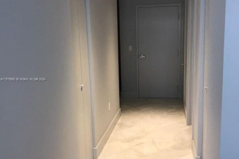 Copropriété à vendre à Miami, Floride: 3 chambres, 118.26 m2 № 1155148 - photo 30