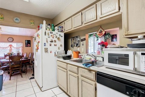 Casa en venta en Brandon, Florida, 3 dormitorios, 142.42 m2 № 1000673 - foto 19