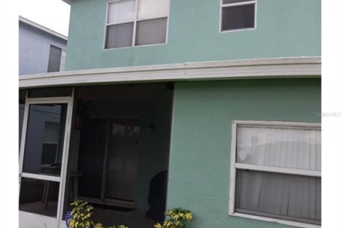 House in Brandon, Florida 3 bedrooms, 142.42 sq.m. № 1000673 - photo 5