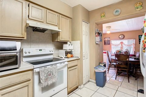 Villa ou maison à vendre à Brandon, Floride: 3 chambres, 142.42 m2 № 1000673 - photo 18