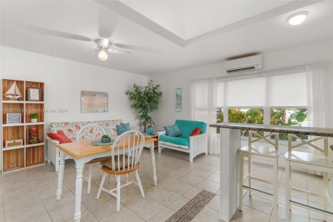 Copropriété à vendre à Pompano Beach, Floride: 1 chambre, 62.99 m2 № 970037 - photo 16