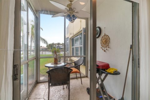 Copropriété à vendre à Pompano Beach, Floride: 1 chambre, 62.99 m2 № 970037 - photo 12