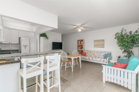 Copropriété à vendre à Pompano Beach, Floride: 1 chambre, 62.99 m2 № 970037 - photo 18