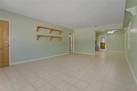 Villa ou maison à vendre à Winter Haven, Floride: 3 chambres, 115.29 m2 № 1381489 - photo 4