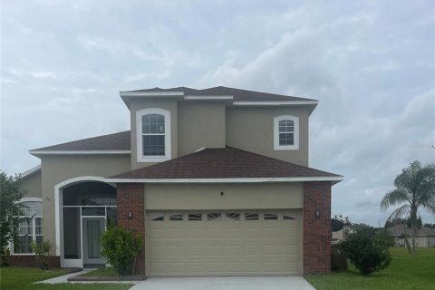 House in Kissimmee, Florida 4 bedrooms, 217.86 sq.m. № 1308903 - photo 1