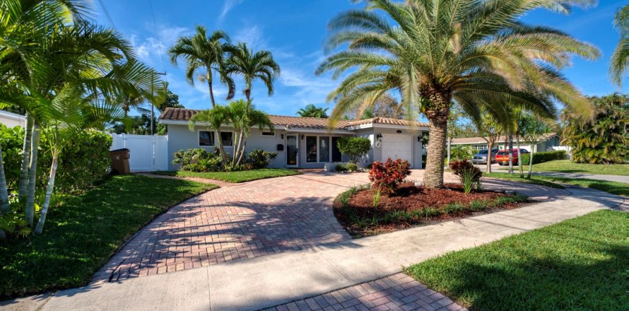 House in Deerfield Beach, Florida 2 bedrooms, 124.4 sq.m. № 1146711