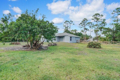 House in Loxahatchee Groves, Florida 3 bedrooms, 131.92 sq.m. № 1183177 - photo 5
