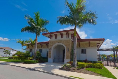 Villa ou maison à vendre à Hialeah, Floride: 3 chambres, 123.75 m2 № 1293218 - photo 29