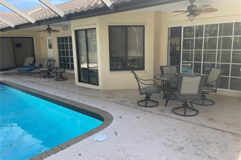 Villa ou maison à vendre à Coral Springs, Floride: 5 chambres, 200.85 m2 № 496450 - photo 13