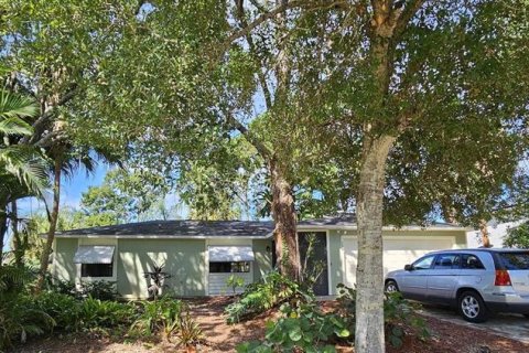 House in Palm Bay, Florida 3 bedrooms, 101.82 sq.m. № 1340826 - photo 23