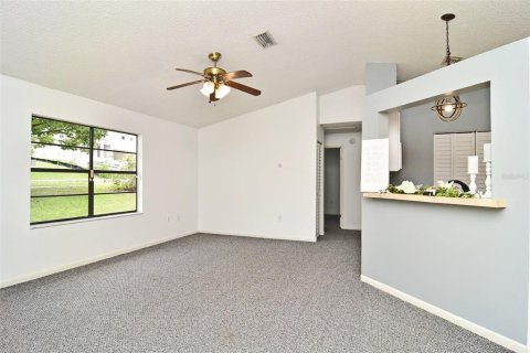 Casa en venta en Deltona, Florida, 3 dormitorios, 106.28 m2 № 1340862 - foto 4