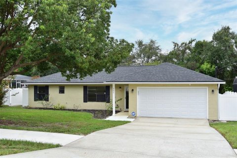 House in Deltona, Florida 3 bedrooms, 106.28 sq.m. № 1340862 - photo 1