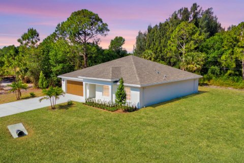 Villa ou maison à vendre à Okeechobee, Floride: 3 chambres, 162.39 m2 № 1155703 - photo 2