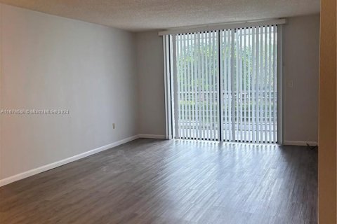 Copropriété à vendre à North Lauderdale, Floride: 2 chambres, 92.9 m2 № 1406115 - photo 16