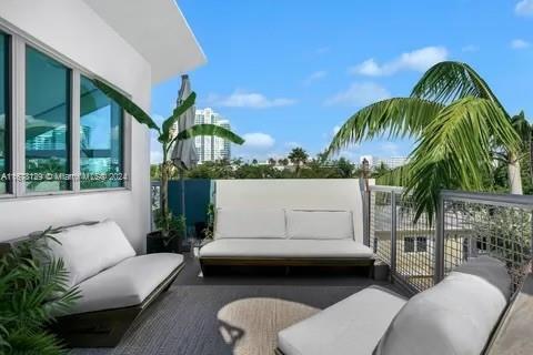 Condo in Miami Beach, Florida, 4 bedrooms  № 1406199 - photo 2