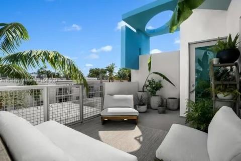 Condo in Miami Beach, Florida, 4 bedrooms  № 1406199 - photo 1