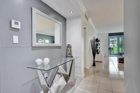 Copropriété à vendre à Dania Beach, Floride: 2 chambres, 106.28 m2 № 1232089 - photo 3