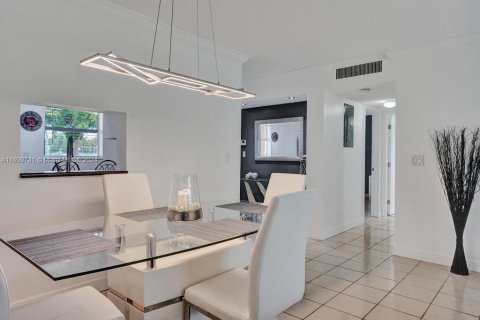 Condominio en venta en Dania Beach, Florida, 2 dormitorios, 106.28 m2 № 1232089 - foto 26