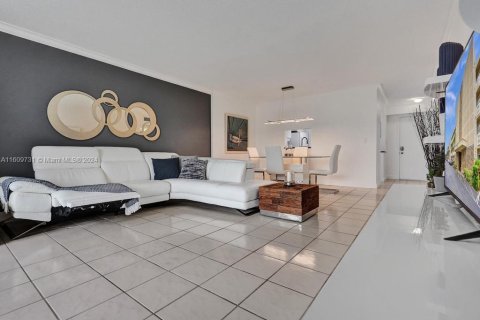 Condominio en venta en Dania Beach, Florida, 2 dormitorios, 106.28 m2 № 1232089 - foto 4