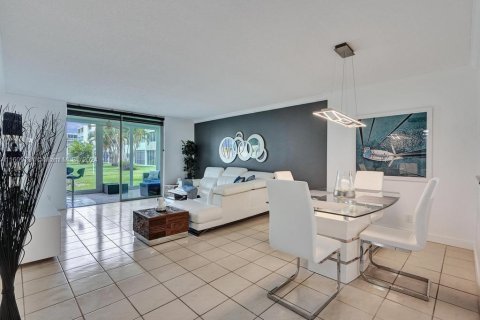 Copropriété à vendre à Dania Beach, Floride: 2 chambres, 106.28 m2 № 1232089 - photo 23