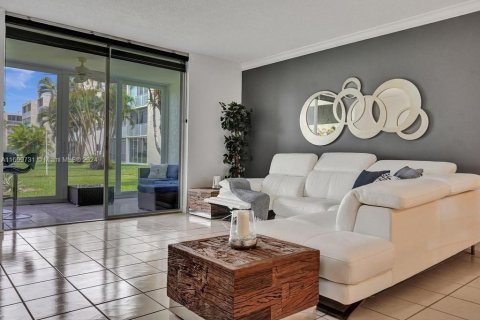 Condominio en venta en Dania Beach, Florida, 2 dormitorios, 106.28 m2 № 1232089 - foto 28