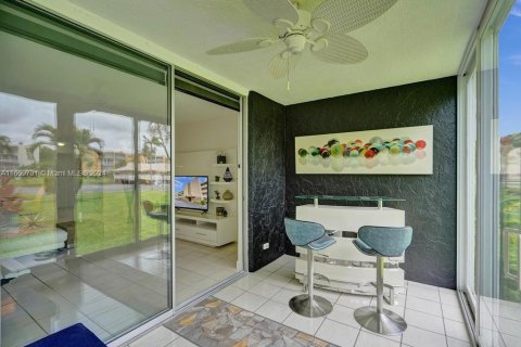 Condo in Dania Beach, Florida, 2 bedrooms  № 1232089 - photo 19