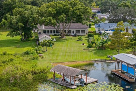 Villa ou maison à vendre à Tavares, Floride: 3 chambres, 182.09 m2 № 1350120 - photo 1