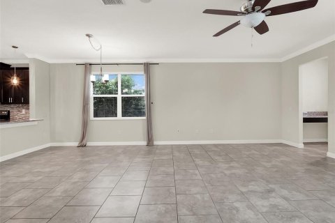 House in STOREY PARK in Orlando, Florida 3 bedrooms, 207.08 sq.m. № 1393815 - photo 16