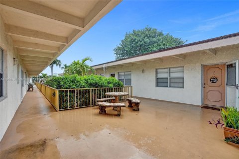 Copropriété à vendre à Hollywood, Floride: 2 chambres, 83.61 m2 № 1378758 - photo 4