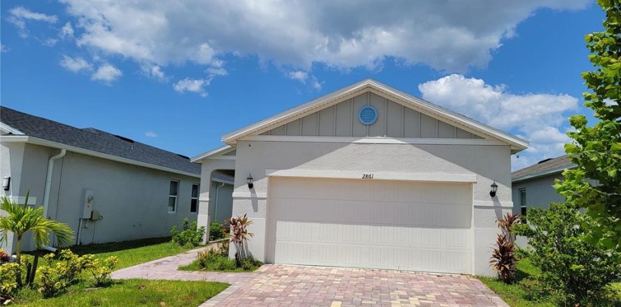 House in HERON BAY in Palmetto, Florida 4 bedrooms, 151.15 sq.m. № 1344296