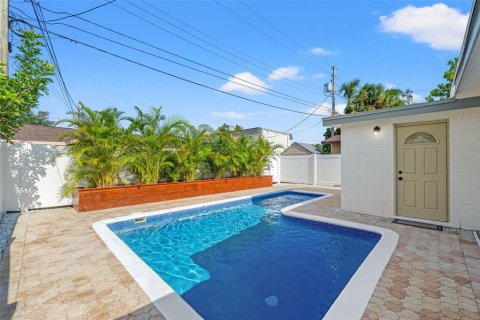 Casa en venta en Saint Petersburg, Florida, 3 dormitorios, 105.35 m2 № 1344264 - foto 16