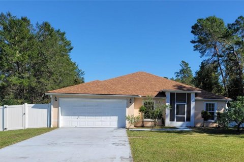 House in Ocala, Florida 3 bedrooms, 175.59 sq.m. № 1427207 - photo 1