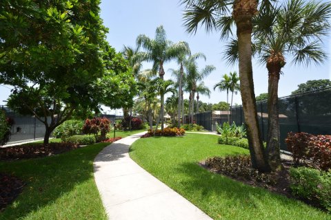 Villa ou maison à vendre à Boynton Beach, Floride: 3 chambres, 245.73 m2 № 658968 - photo 16