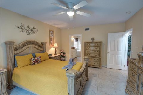 Casa en venta en Kissimmee, Florida, 5 dormitorios, 215.25 m2 № 1384777 - foto 9