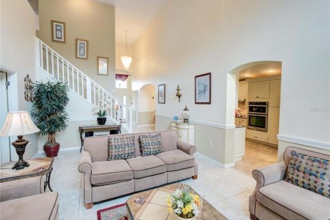 Villa ou maison à vendre à Kissimmee, Floride: 5 chambres, 215.25 m2 № 1384777 - photo 16