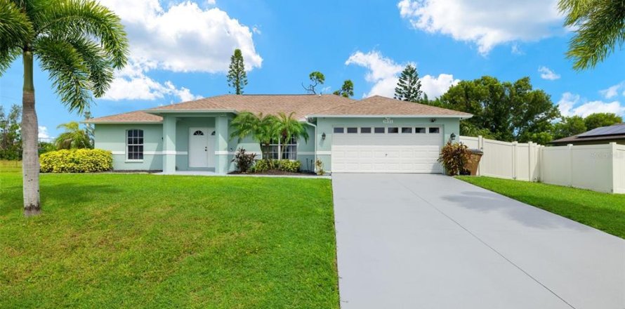 Villa ou maison à Cape Coral, Floride 3 chambres, 165.83 m2 № 1384776