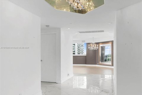 Copropriété à vendre à Aventura, Floride: 2 chambres, 208.1 m2 № 1239011 - photo 17