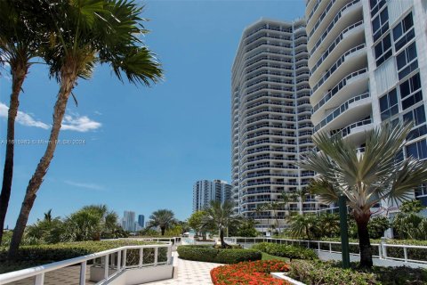 Copropriété à vendre à Aventura, Floride: 2 chambres, 208.1 m2 № 1239011 - photo 21