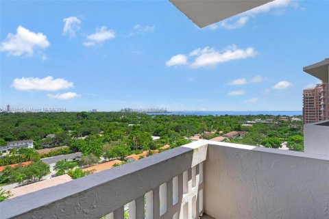 Condominio en venta en Coral Gables, Florida, 2 dormitorios, 121.7 m2 № 1332622 - foto 12