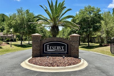 Terreno en venta en Gainesville, Florida № 1247549 - foto 1