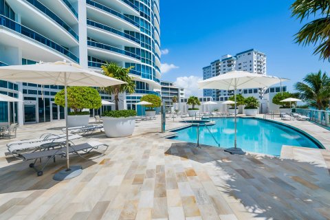 Condominio en venta en Lauderdale-by-the-Sea, Florida, 3 dormitorios, 281.4 m2 № 846470 - foto 14