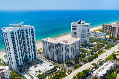 Condominio en venta en Lauderdale-by-the-Sea, Florida, 3 dormitorios, 281.4 m2 № 846470 - foto 1