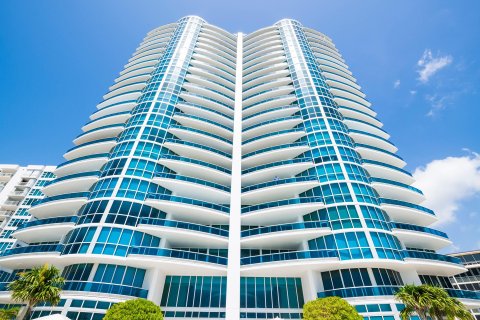 Condominio en venta en Lauderdale-by-the-Sea, Florida, 3 dormitorios, 281.4 m2 № 846470 - foto 13