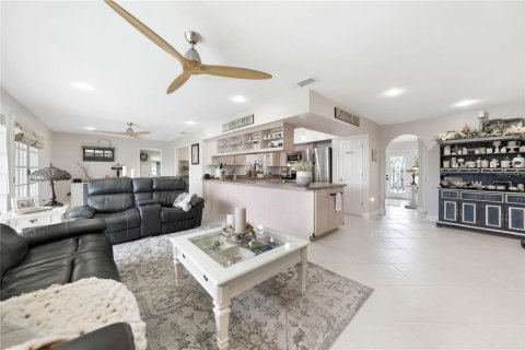 Villa ou maison à vendre à Punta Gorda, Floride: 3 chambres, 214.05 m2 № 790091 - photo 13