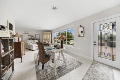 Villa ou maison à vendre à Punta Gorda, Floride: 3 chambres, 214.05 m2 № 790091 - photo 5