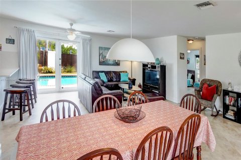 Villa ou maison à vendre à Lighthouse Point, Floride: 3 chambres, 138.7 m2 № 841478 - photo 7