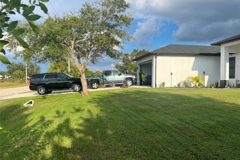 Villa ou maison à vendre à Lehigh Acres, Floride: 4 chambres № 735229 - photo 2