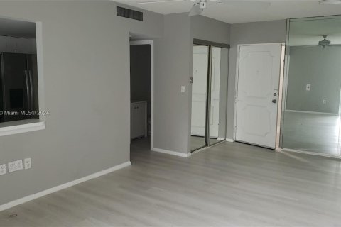 Copropriété à vendre à Sunny Isles Beach, Floride: 1 chambre, 57.23 m2 № 1155156 - photo 14