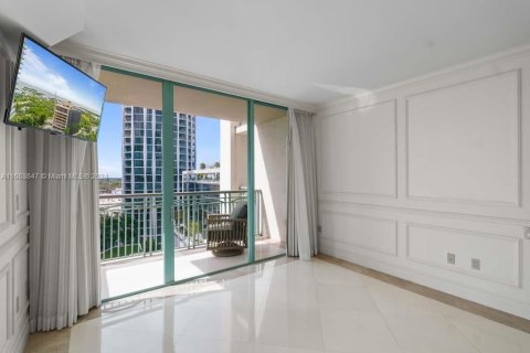 Condo in Miami, Florida, 3 bedrooms  № 1419776 - photo 17